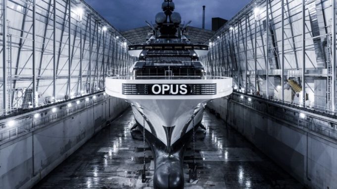 Du thuyền Opus